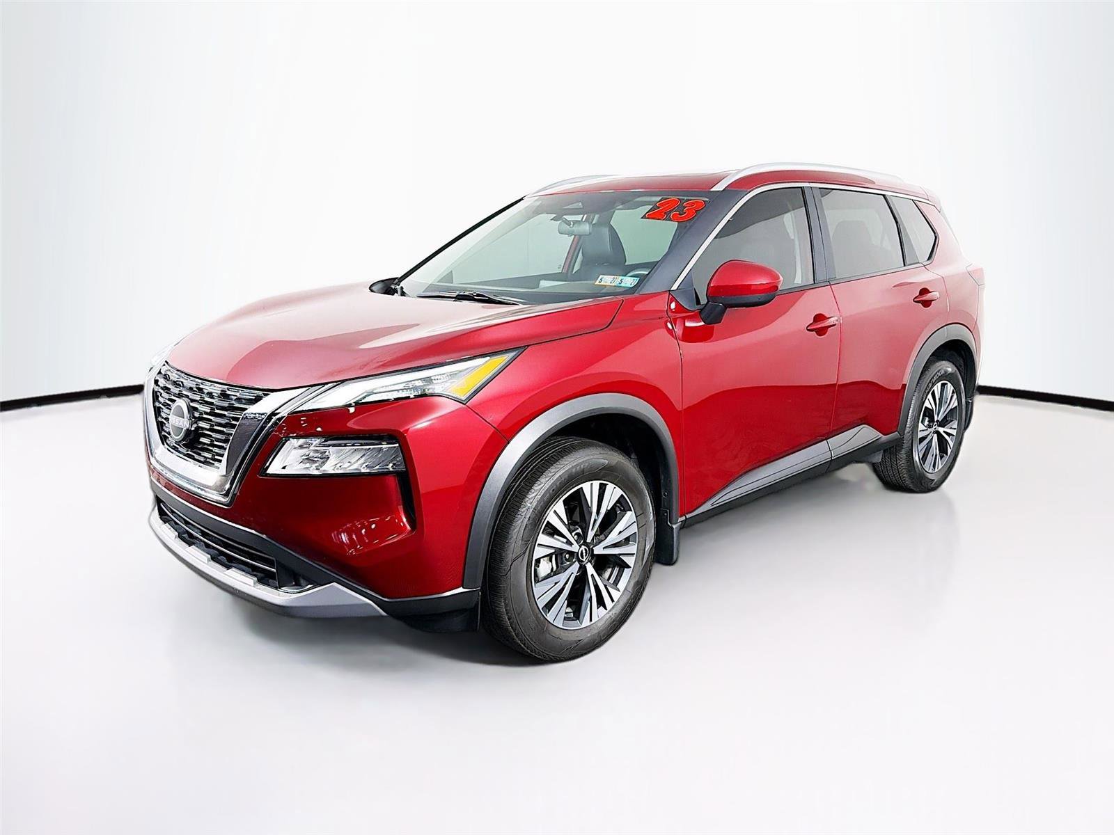 Used 2023 Nissan Rogue SV w/ SV Premium B Package AWD/4WD image 3