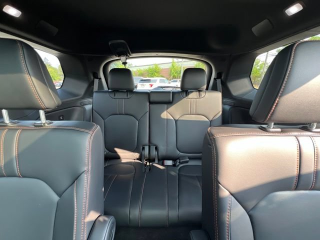 Used 2025 Honda Pilot TrailSport image 19