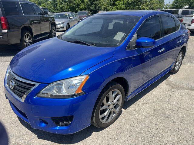 Used 2014 Nissan Sentra SR w/ Premium Package FWD image 3