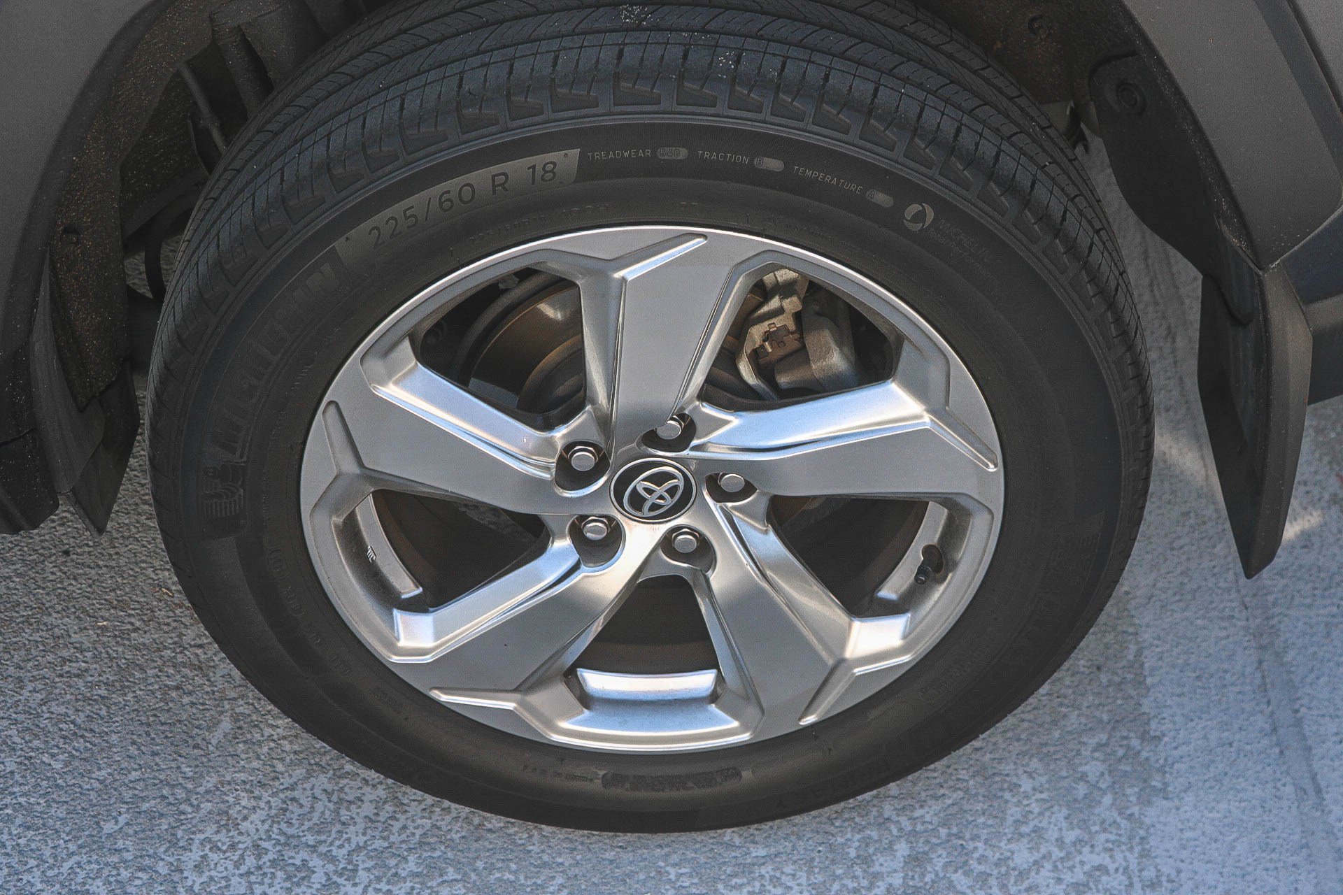 Used 2021 Toyota RAV4 Limited AWD/4WD image 10