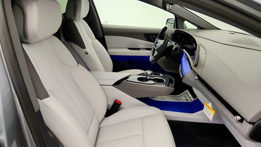Used 2026 Cadillac Optiq Luxury 1 RWD image 23
