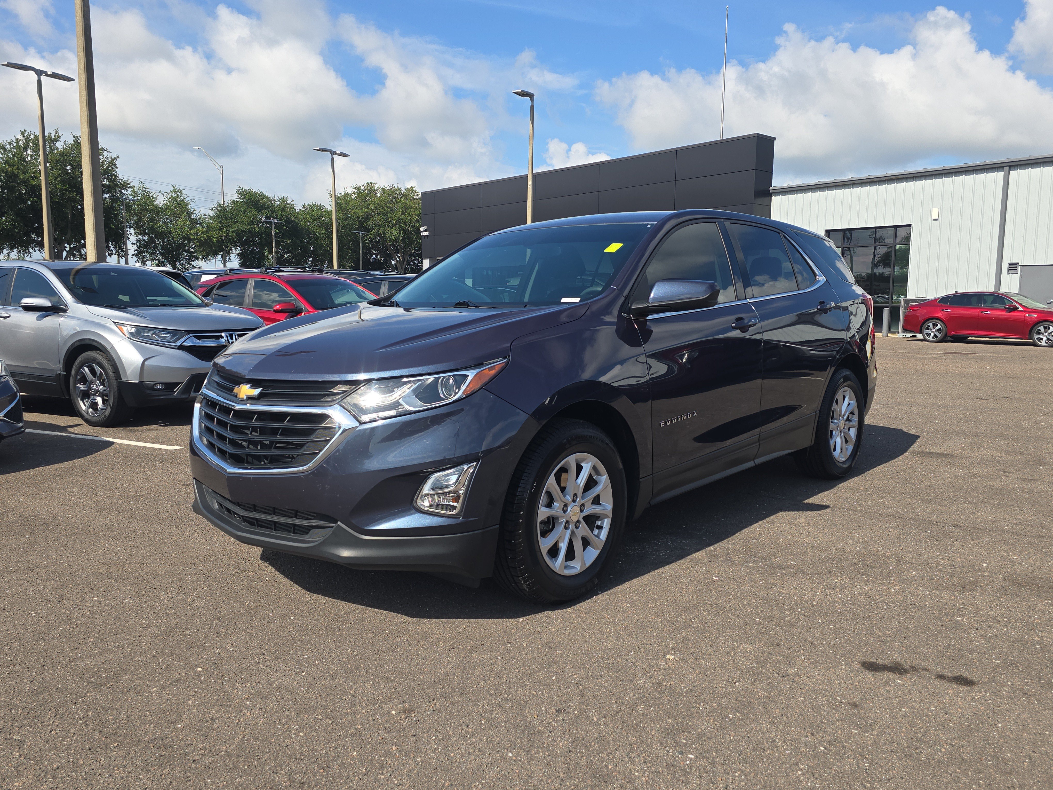Used 2018 Chevrolet Equinox LT FWD image 4