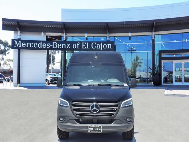 Used 2023 Mercedes-Benz Sprinter 2500 video 2
