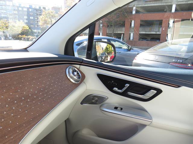 Used 2023 Mercedes-Benz EQE 500 4MATIC SUV image 14