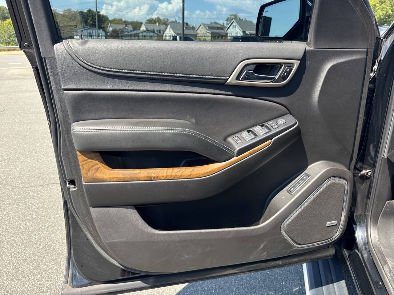 Used 2019 GMC Yukon Denali w/ Denali Ultimate Package AWD/4WD image 38