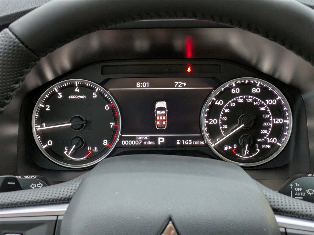 New 2025 Mitsubishi Outlander SE image 26