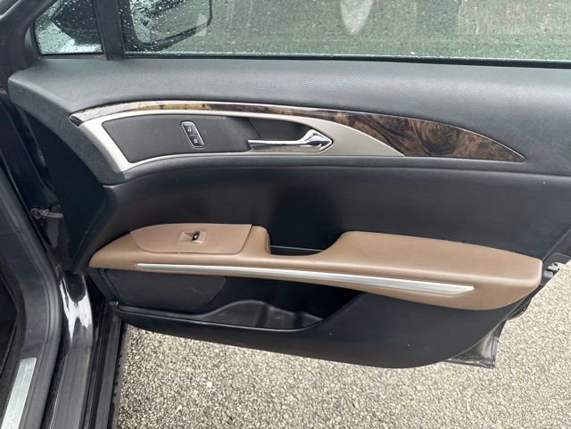 Used 2015 Lincoln MKZ w/ Equipment Group 102A Reserve FWD image 18