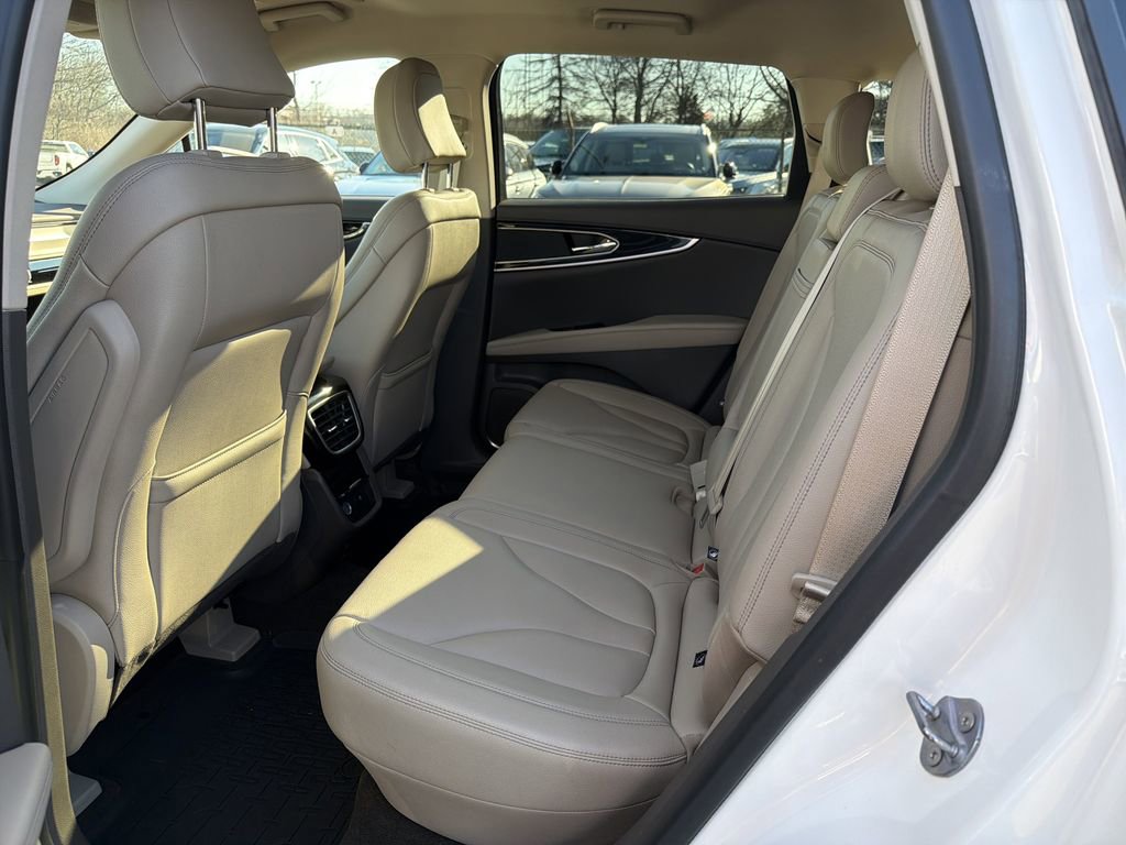 Certified 2023 Lincoln Nautilus AWD w/ Premium Package image 13