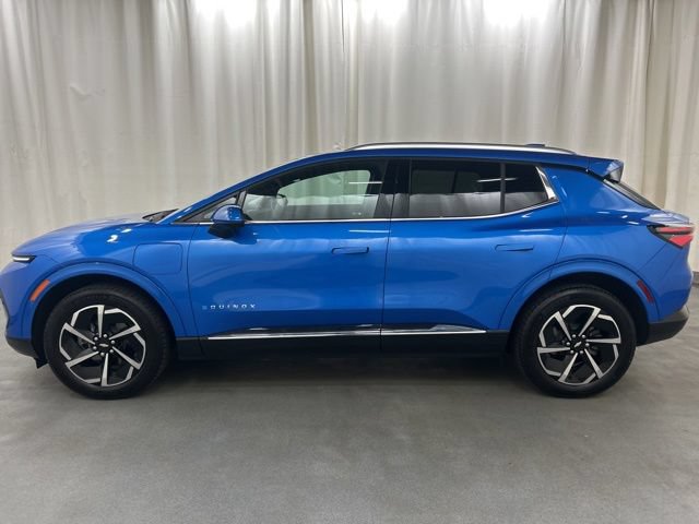 Used 2024 Chevrolet Equinox EV LT AWD/4WD image 3