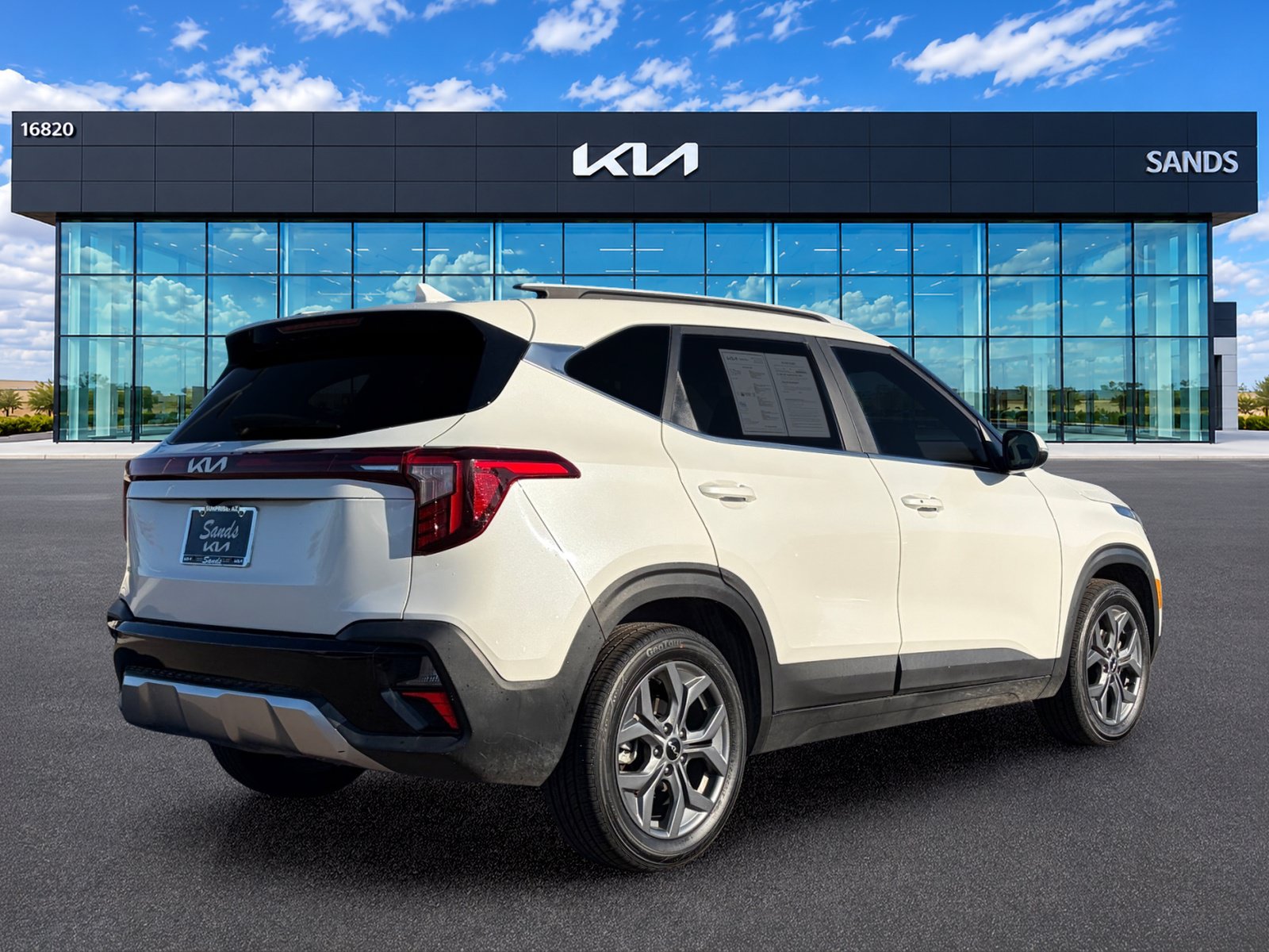 Certified 2024 Kia Seltos S FWD image 4