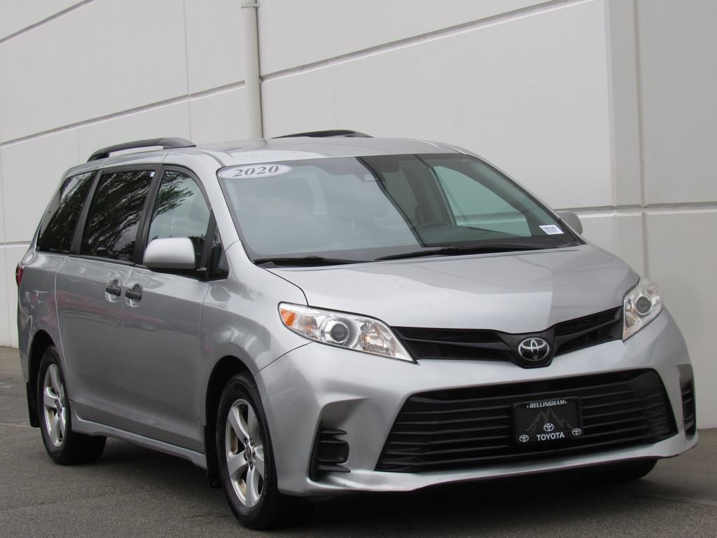 Used 2020 Toyota Sienna L FWD image 2