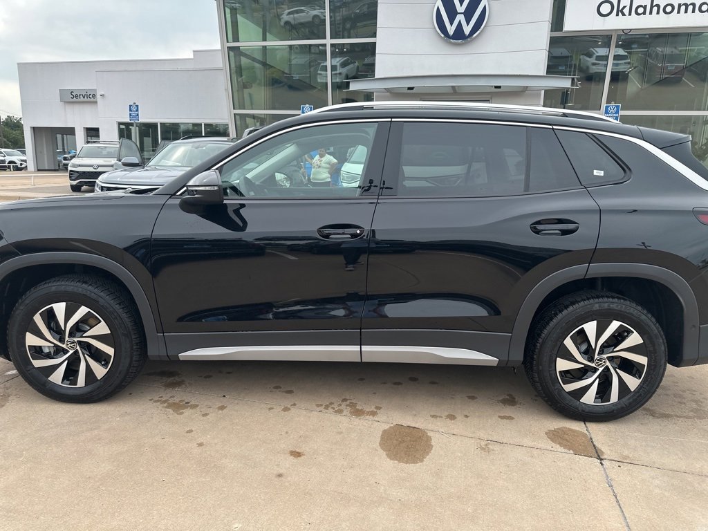 New 2025 Volkswagen Tiguan S image 2