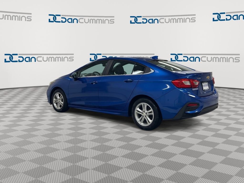 Used 2018 Chevrolet Cruze LT w/ RS Package FWD image 6