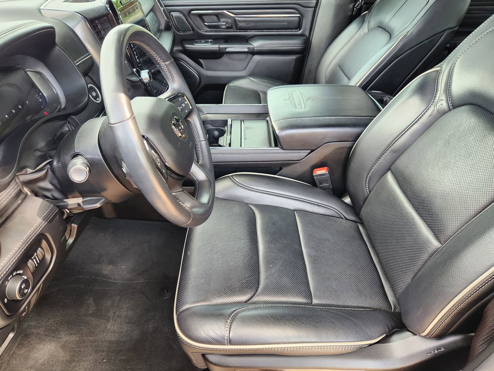 Used 2023 RAM 1500 Limited w/ Night Edition image 21