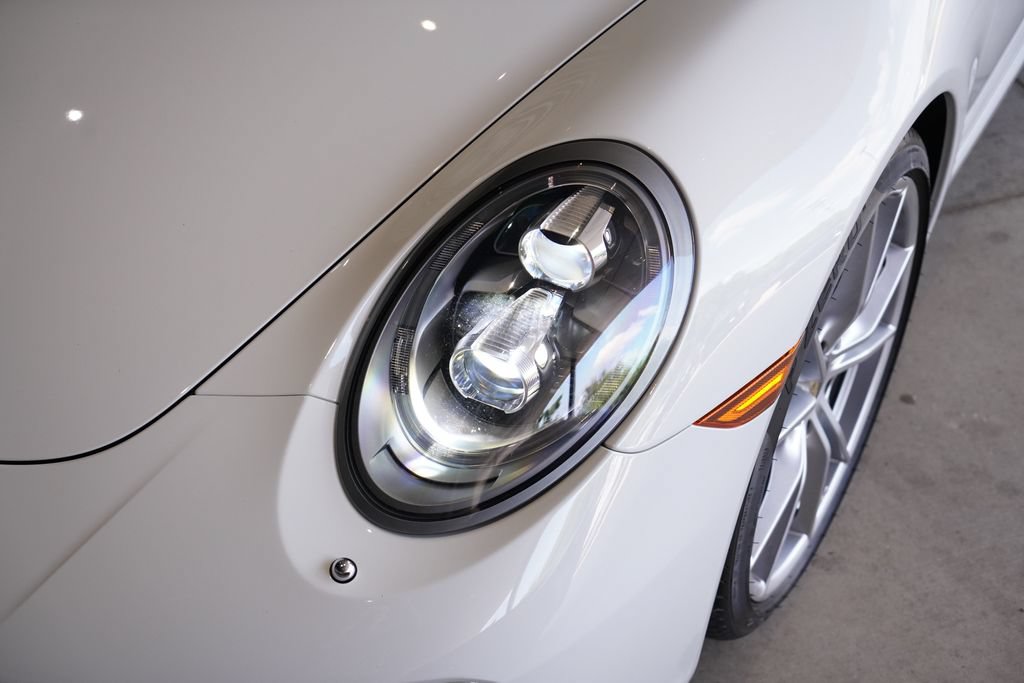 Certified 2017 Porsche 911 Carrera RWD image 2