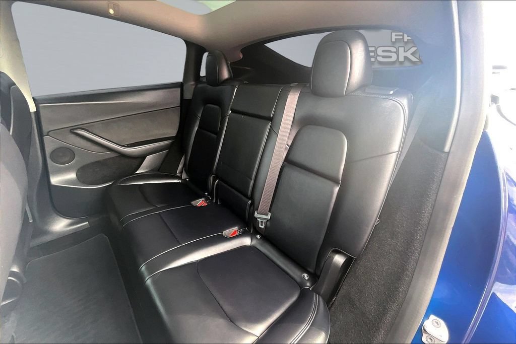Used 2023 Tesla Model Y Performance AWD/4WD image 25