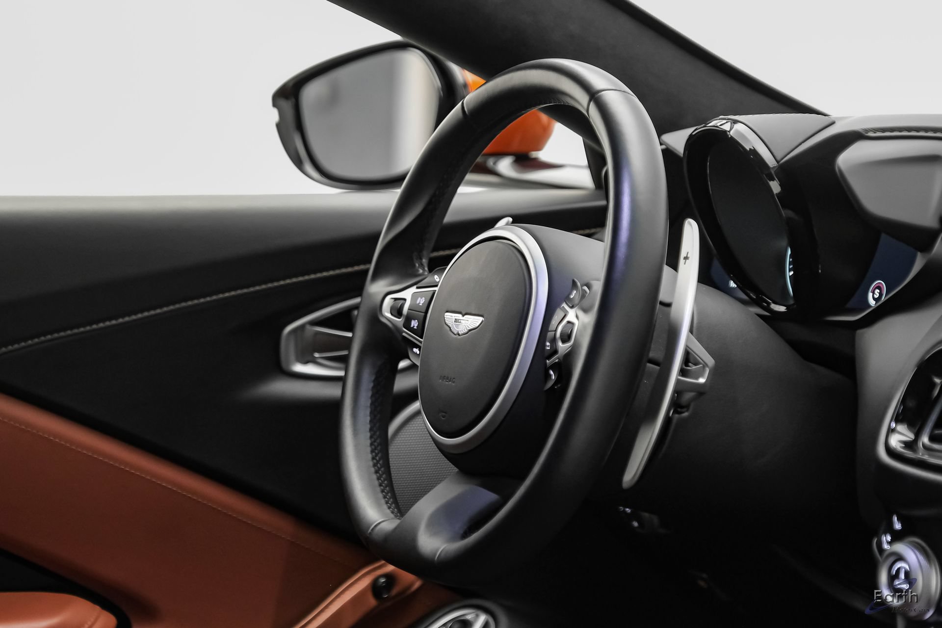 Used 2019 Aston Martin V8 Vantage Coupe RWD image 57