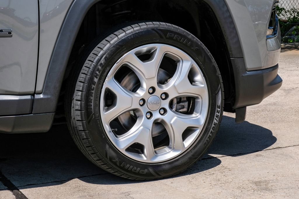 Used 2022 Jeep Compass Limited image 64