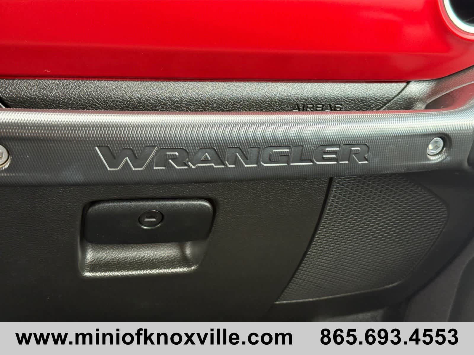 Used 2022 Jeep Wrangler Unlimited Rubicon AWD/4WD image 26