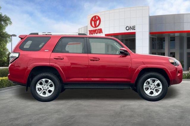 Certified 2024 Toyota 4Runner SR5 Premium AWD/4WD image 3