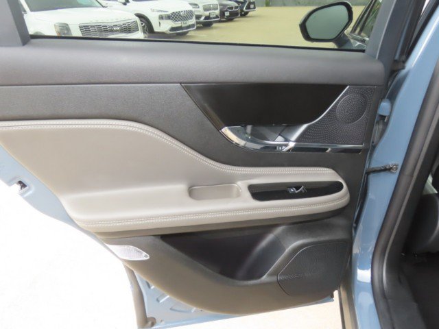 Certified 2024 Lincoln Corsair FWD w/ Equipment Group 101A image 18