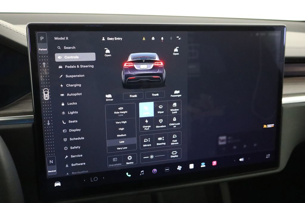 Used 2023 Tesla Model X image 28