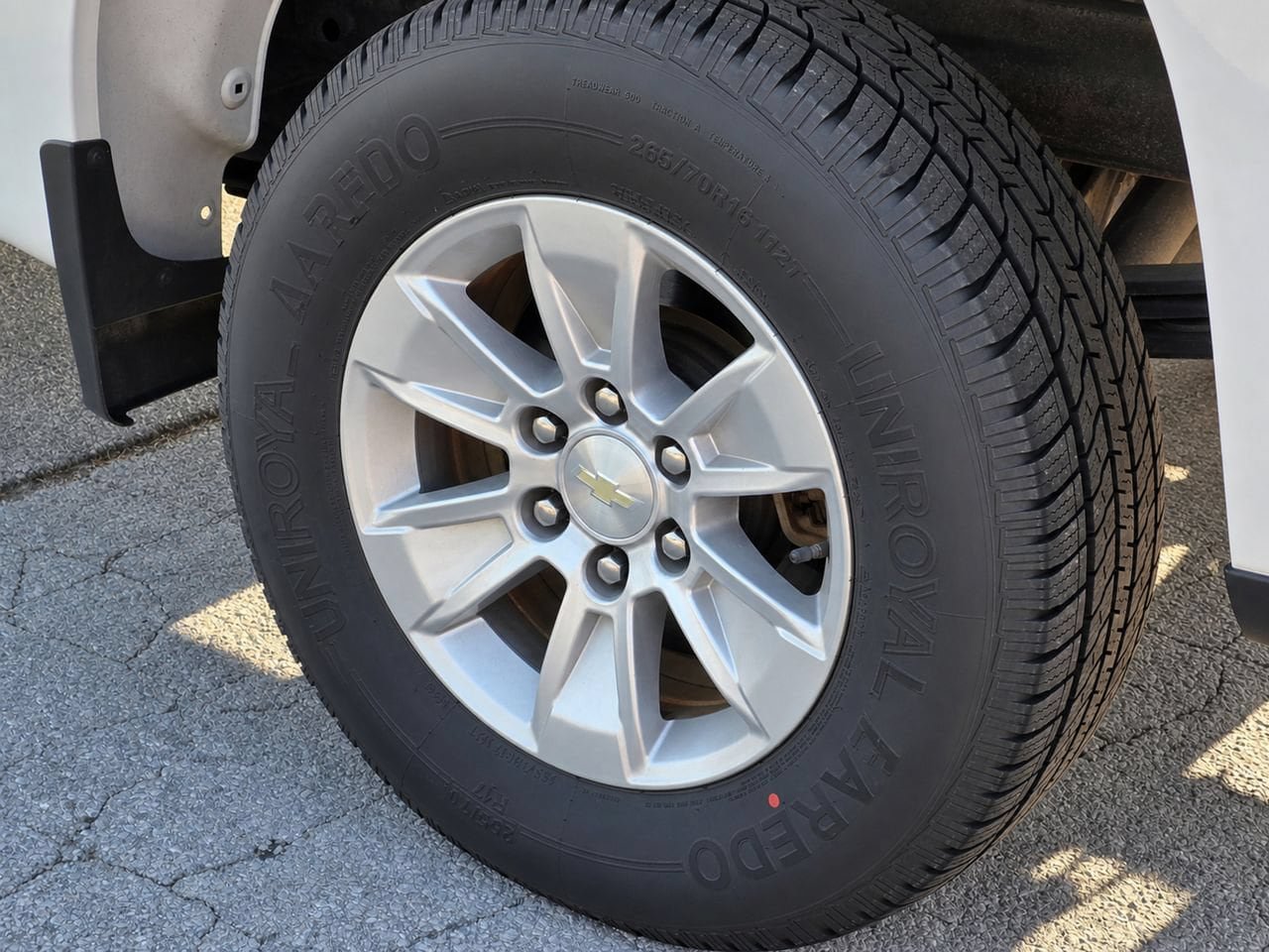 Certified 2020 Chevrolet Silverado 1500 LT AWD/4WD image 14