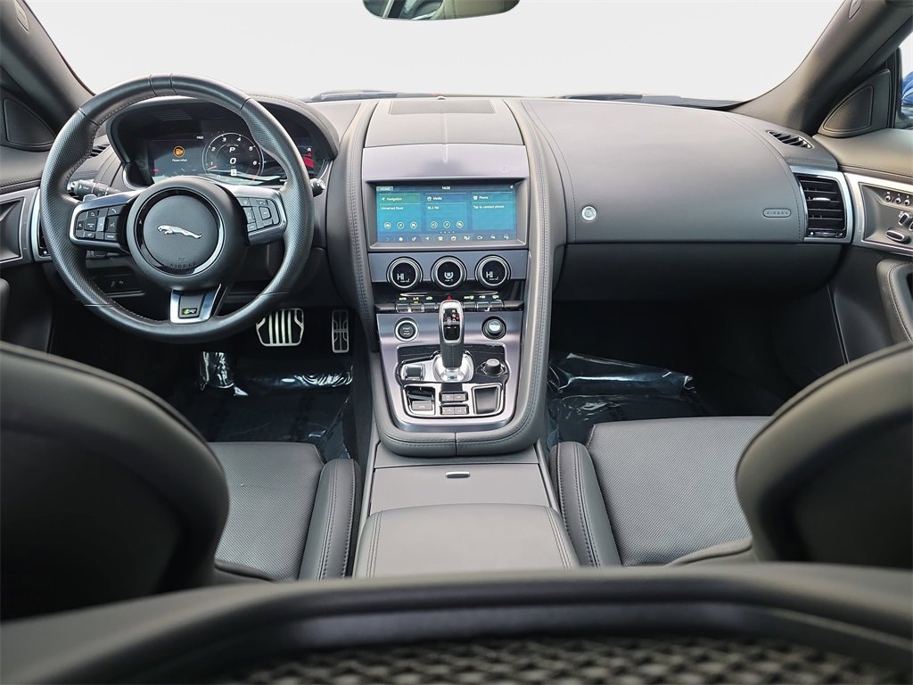 Used 2021 Jaguar F-TYPE R image 10