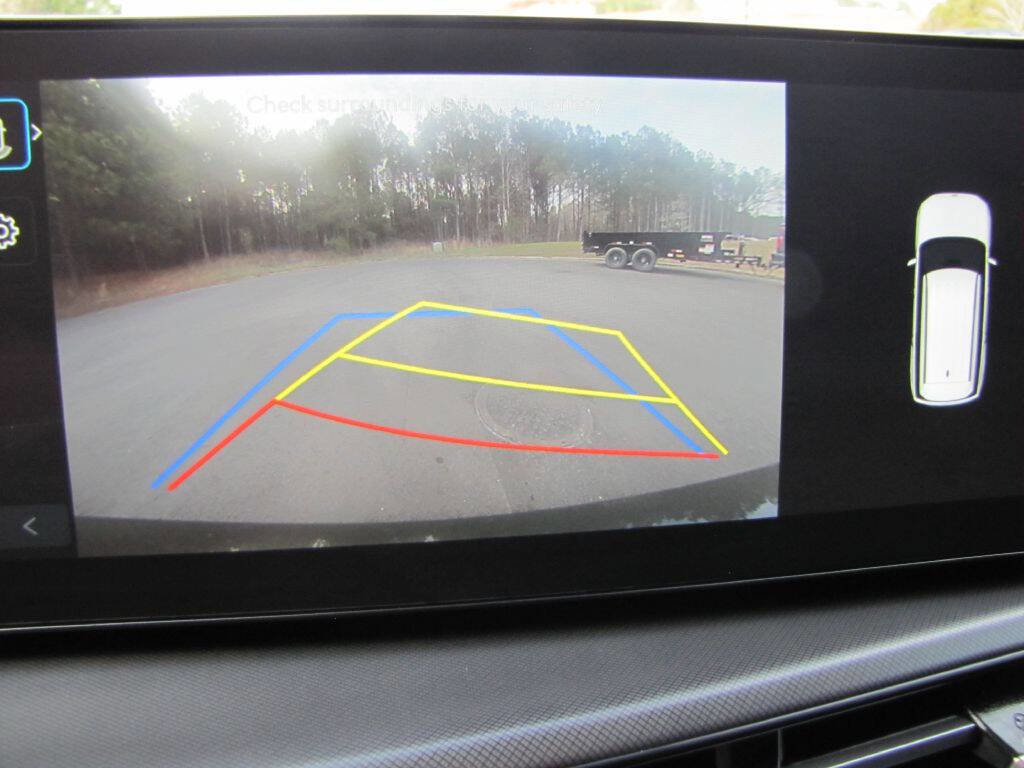 Used 2025 Hyundai Santa Fe SEL image 35