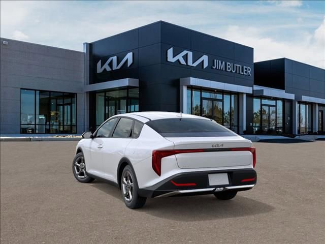 New 2026 Kia K4 LXS image 4