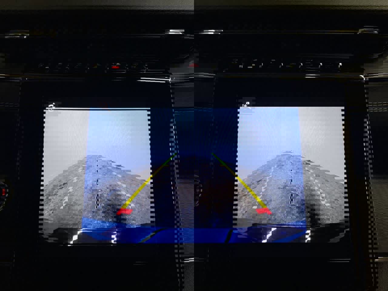 Used 2023 Jeep Grand Cherokee L Laredo image 25