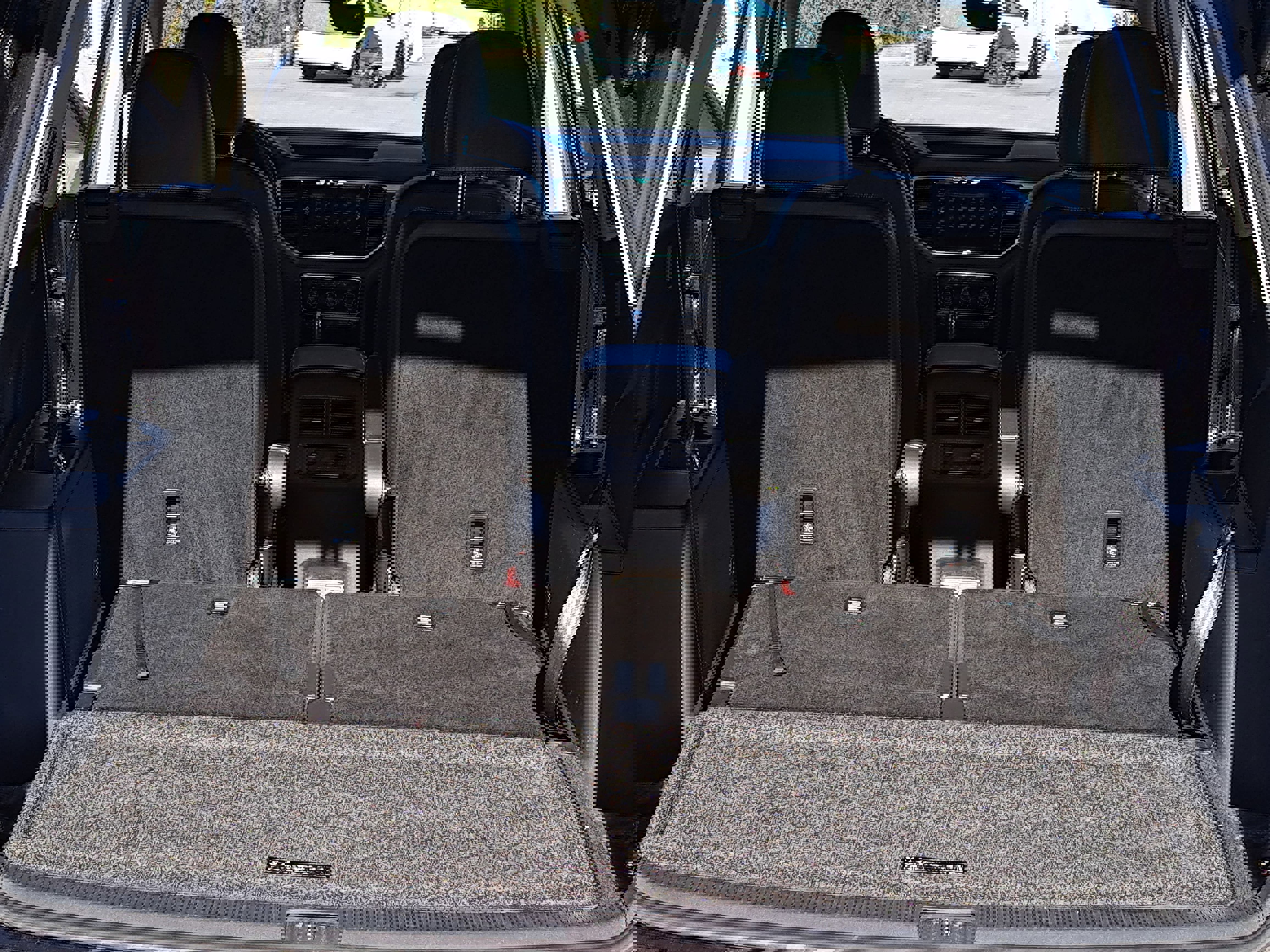 Used 2022 Volkswagen Atlas SEL R-Line image 13