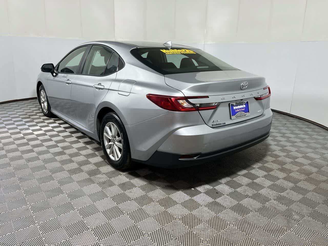 Used 2025 Toyota Camry LE FWD image 6