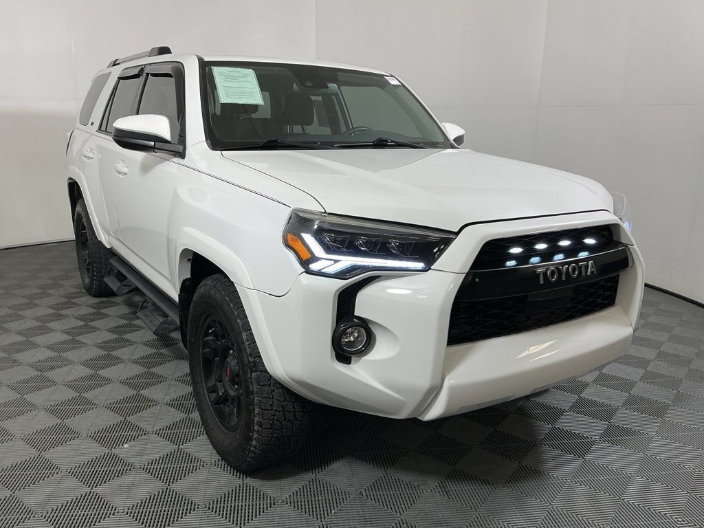 Used 2020 Toyota 4Runner SR5 RWD image 4