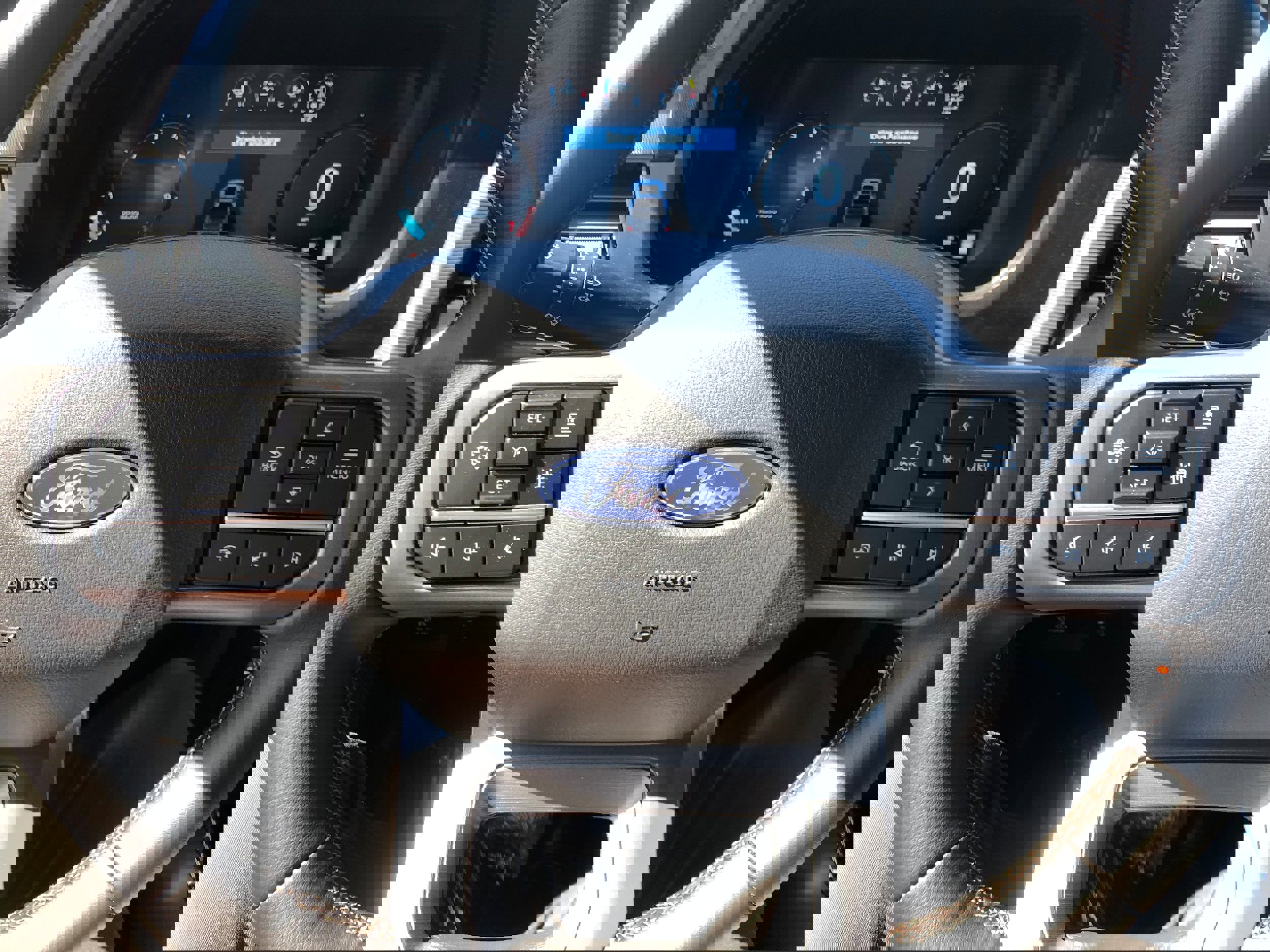 New 2025 Ford F150 Lariat image 15