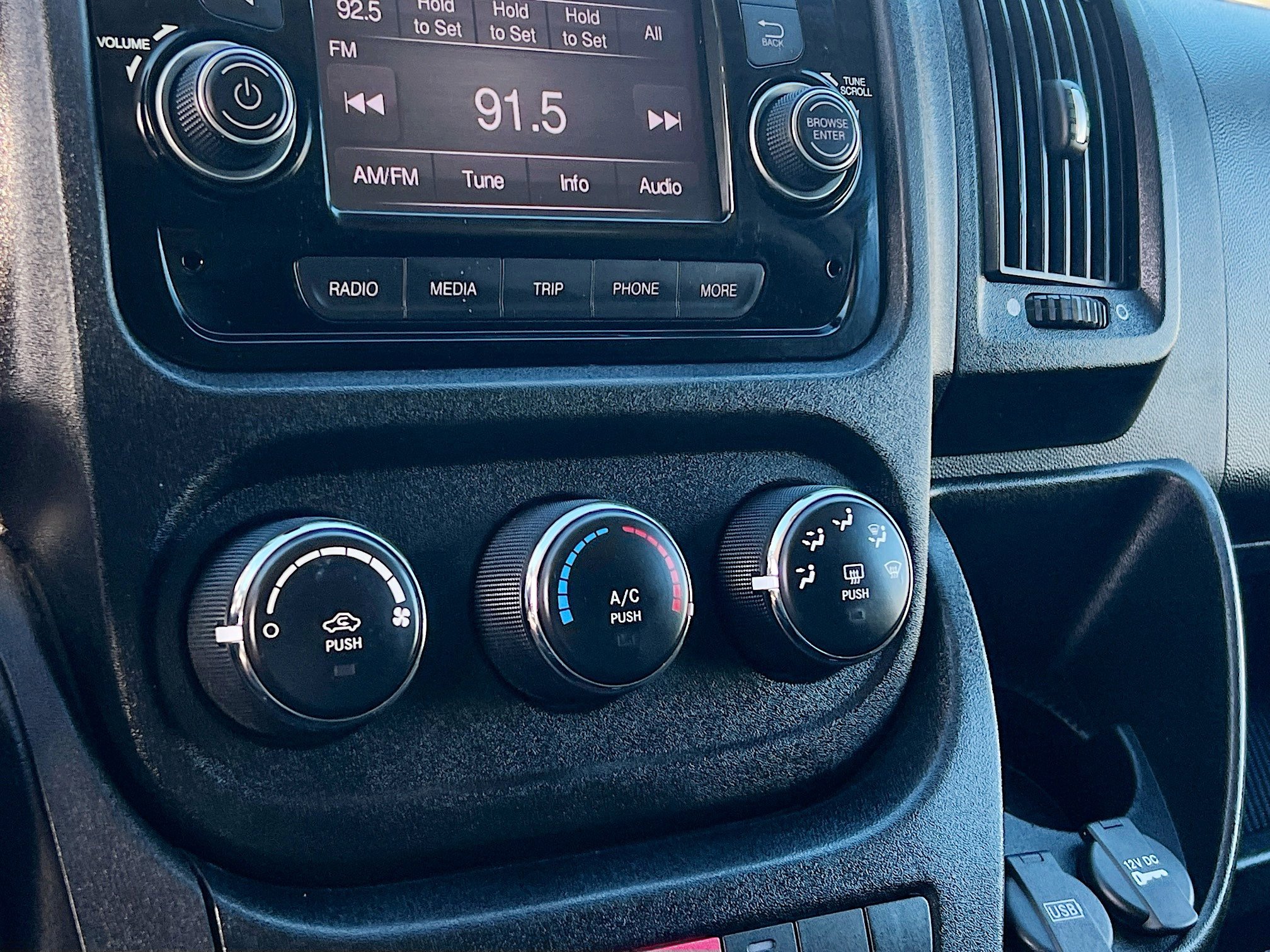 Used 2021 RAM ProMaster 2500 image 24