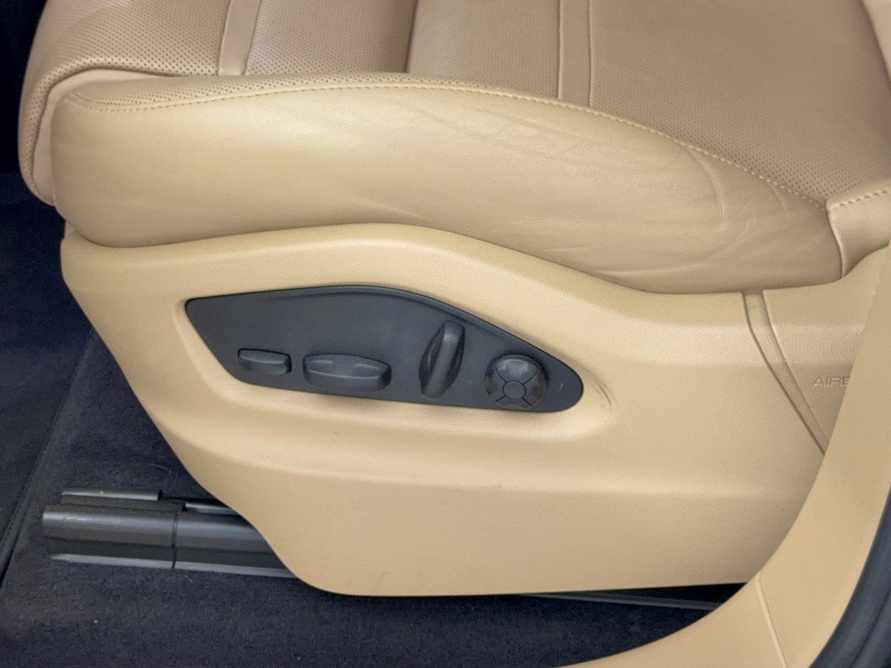 Certified 2022 Porsche Cayenne AWD/4WD image 16