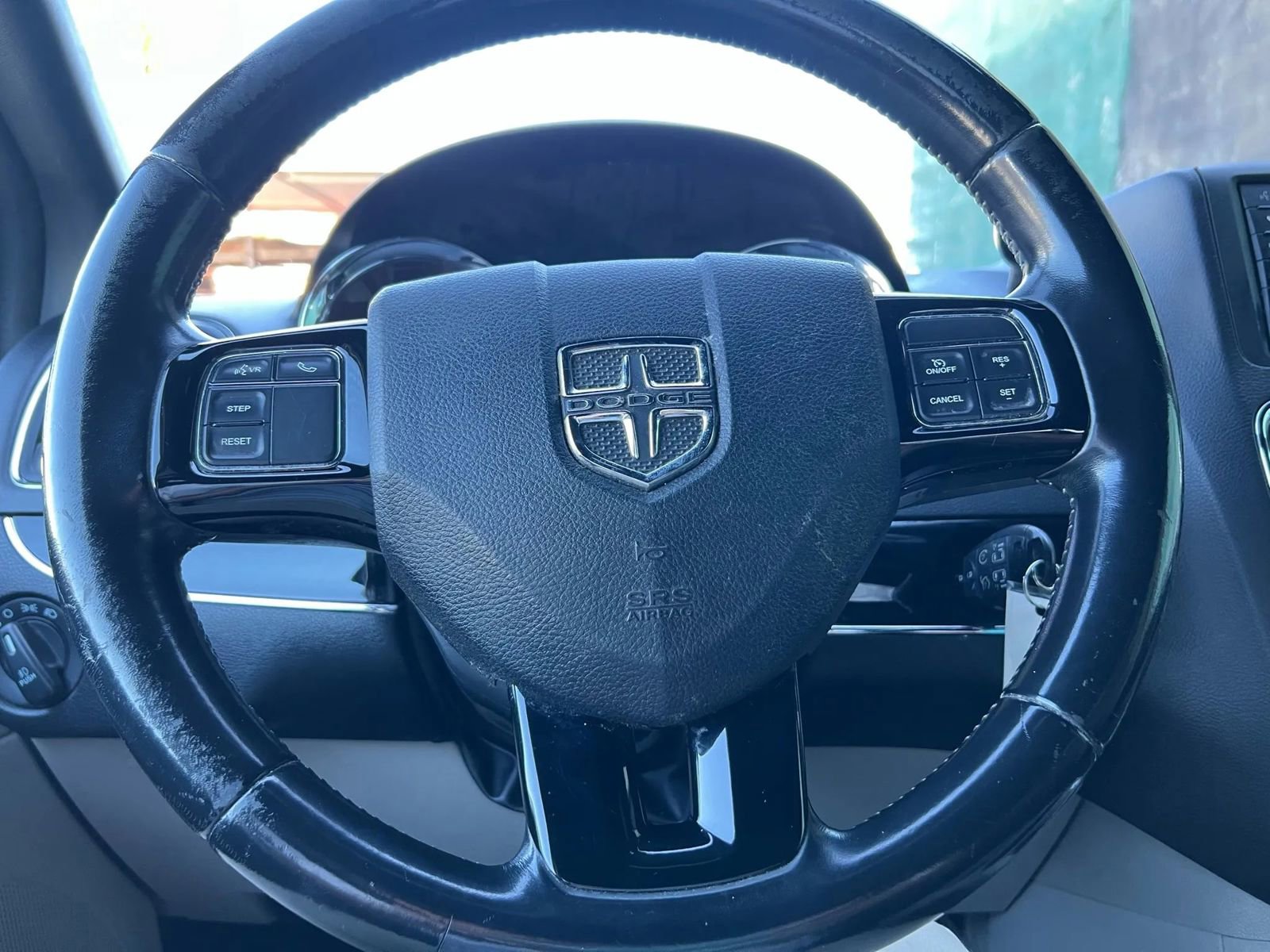 Used 2019 Dodge Grand Caravan SXT image 18