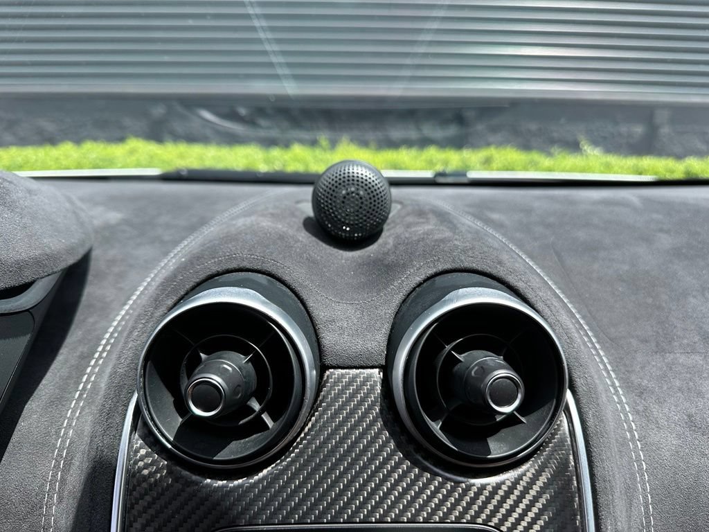 Used 2019 McLaren 570S Spider RWD image 25