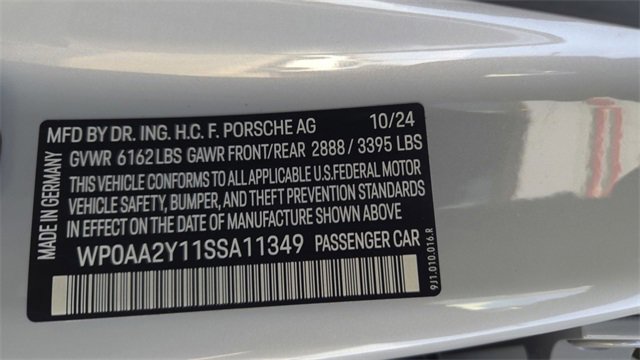 New 2025 Porsche Taycan image 31