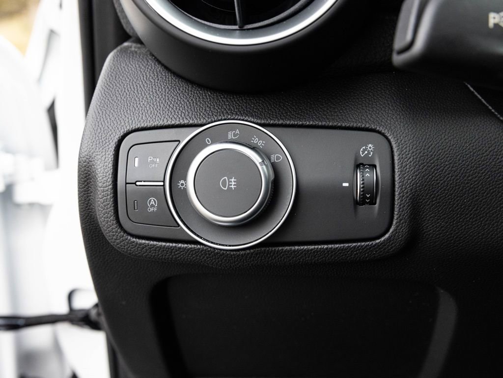 New 2026 Alfa Romeo Giulia AWD w/ Driving Assist Package image 27
