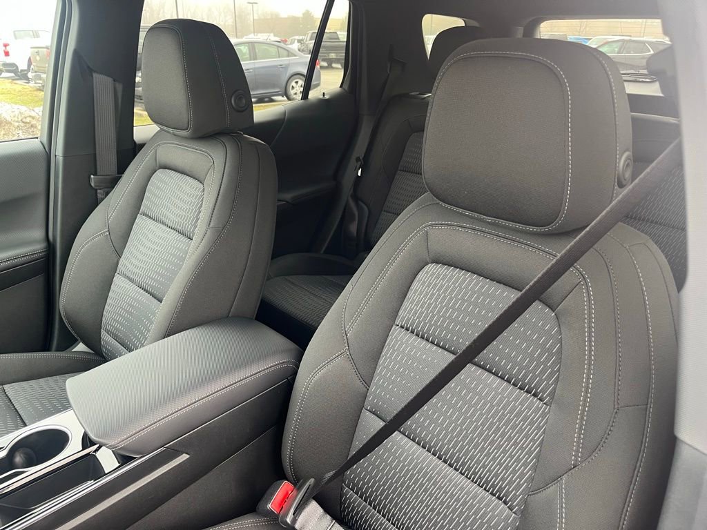 New 2026 Chevrolet Equinox LT w/ Safety and Technology Package image 11