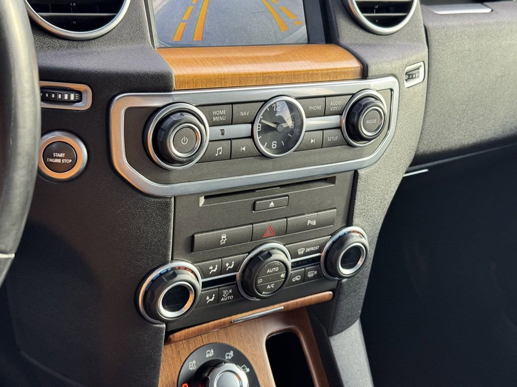 Used 2013 Land Rover LR4 HSE image 24