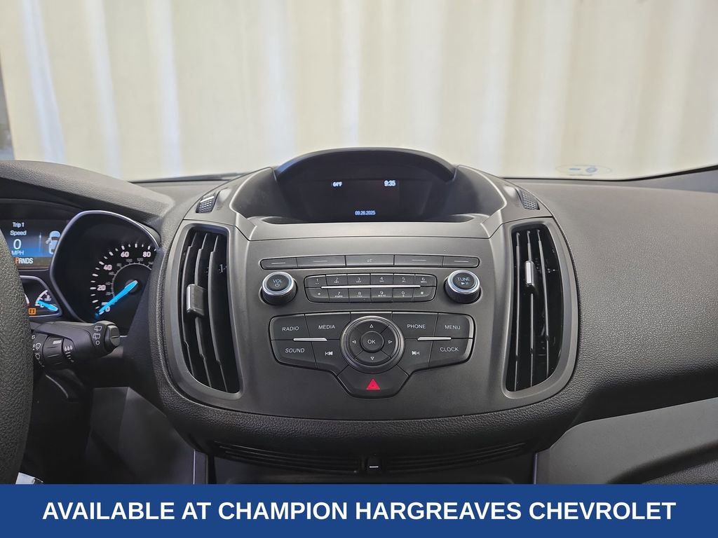 Used 2019 Ford Escape S image 18