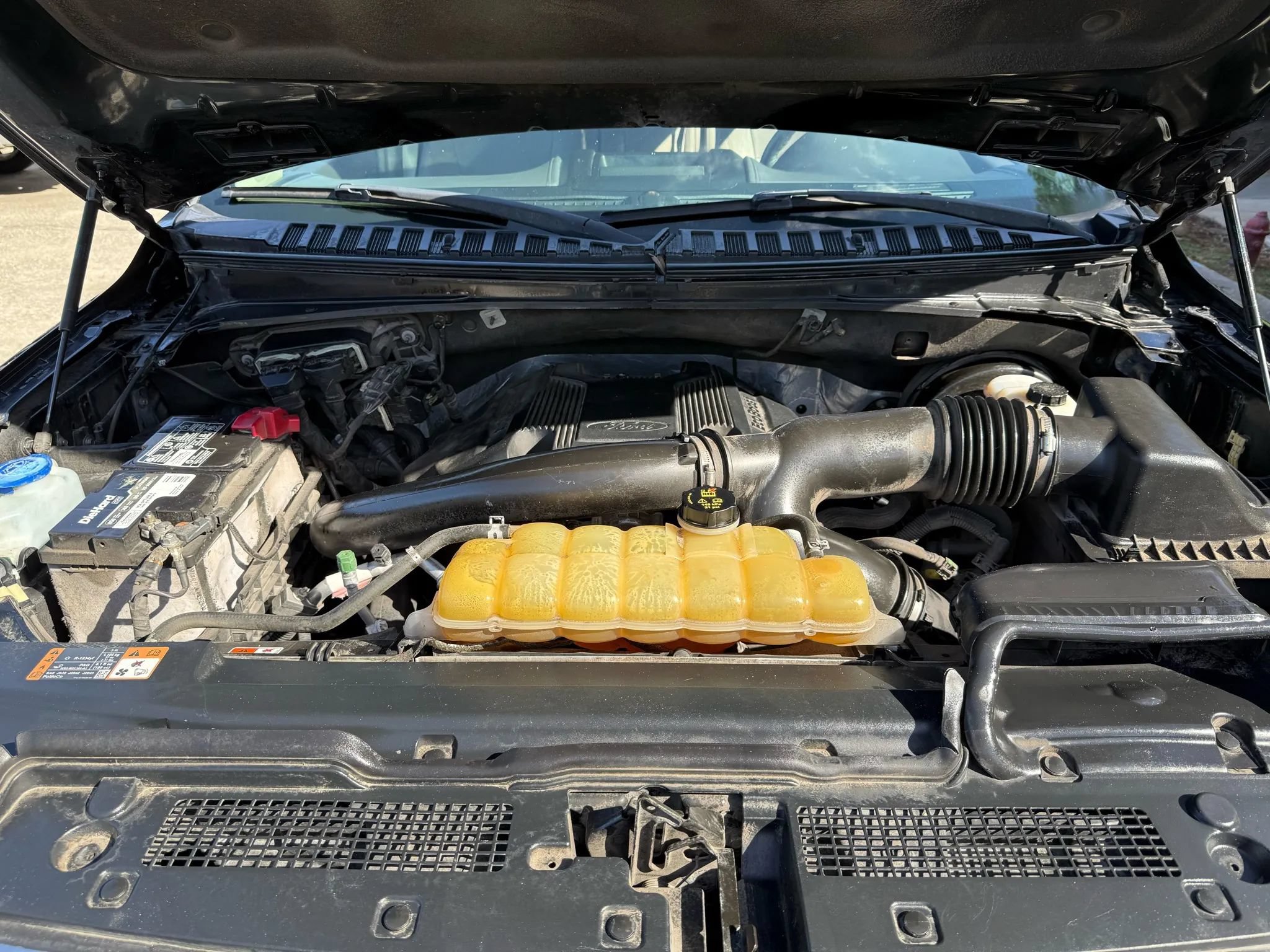 Used 2018 Ford Expedition XLT w/ Equipment Group 202A RWD image 33