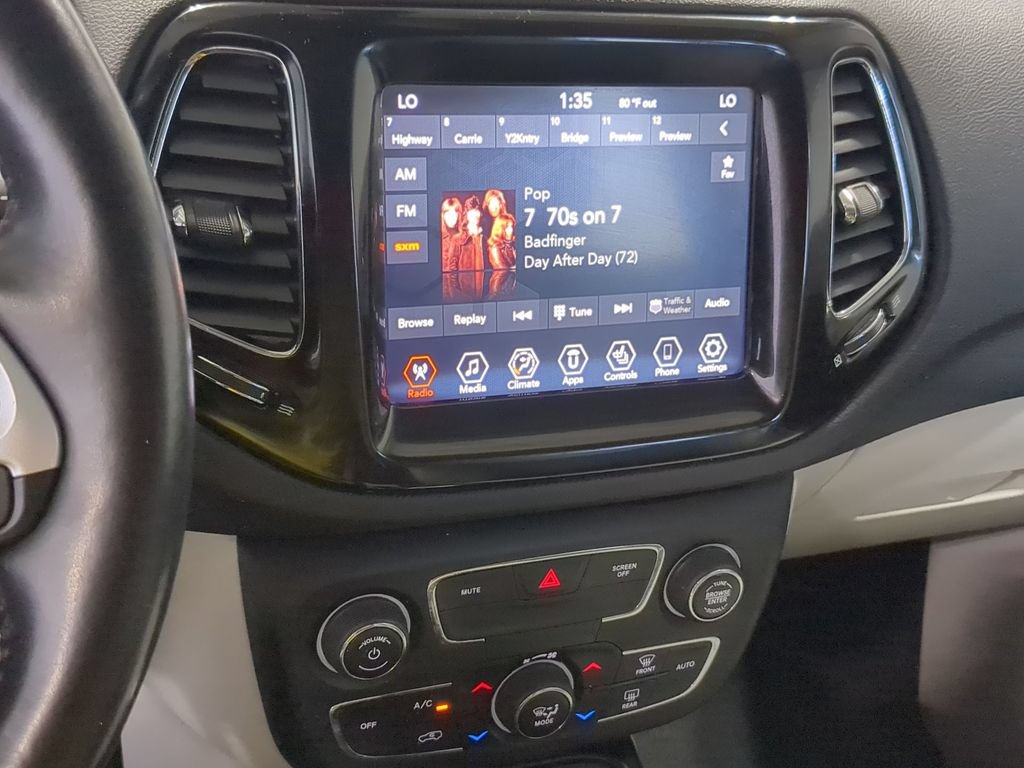 Used 2020 Jeep Compass Limited AWD/4WD image 32