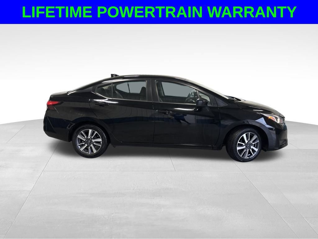 Used 2023 Nissan Versa SV video 2