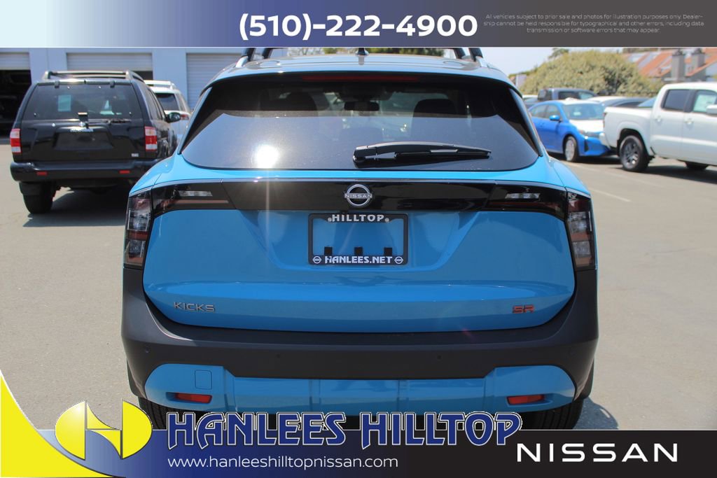 New 2025 Nissan Kicks SR FWD image 7