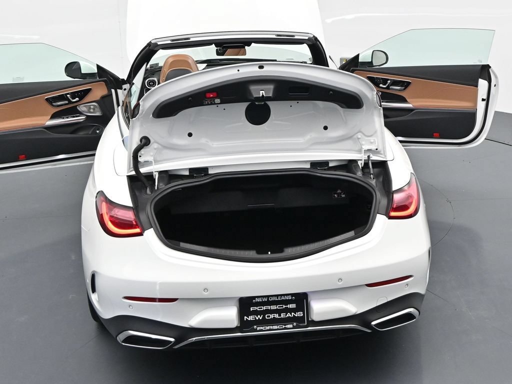 Used 2024 Mercedes-Benz CLE 300 4MATIC Cabriolet image 19