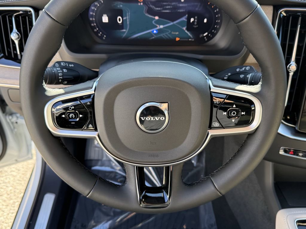 New 2026 Volvo XC90 B6 Plus w/ Protection Package Premier image 12